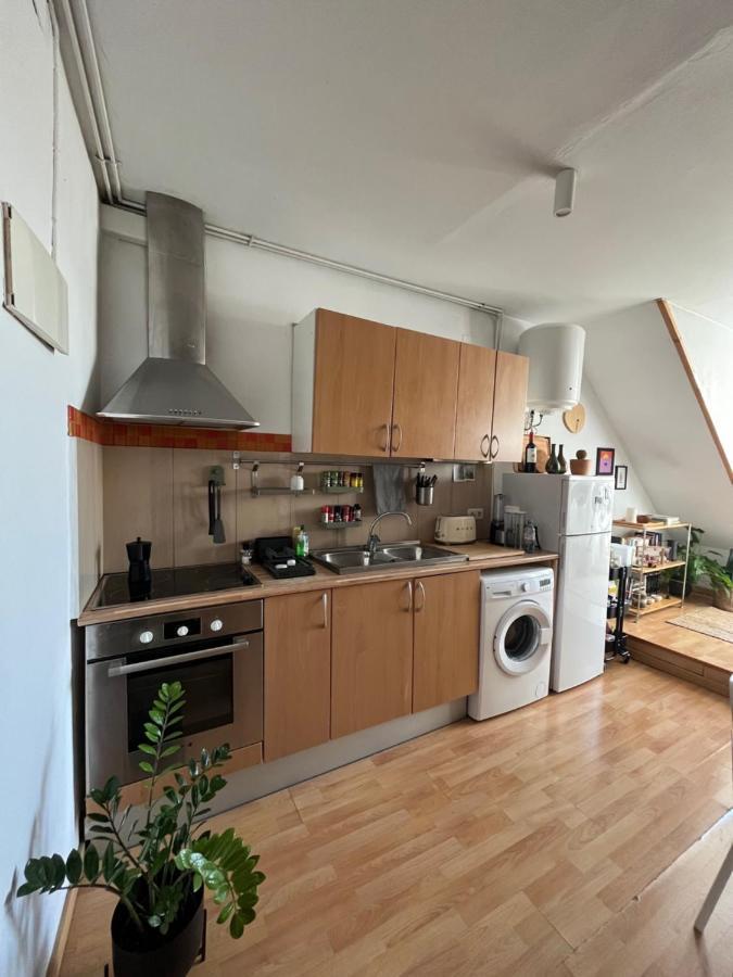 Appartement Apartamento R à Barcelone Extérieur photo